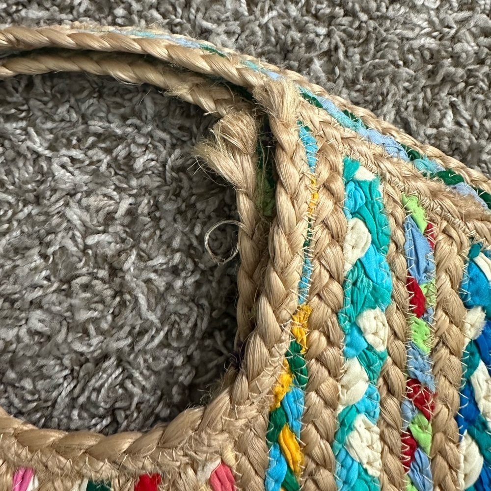 Antik Kraft -Ruhi Tote Multi colored Jute recycled cotton Round Bag - Picture 6 of 6